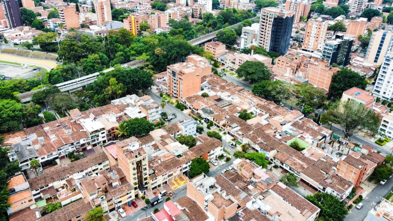 Alojamiento Acogedor Con Excelente Ubicacion D Homestay *